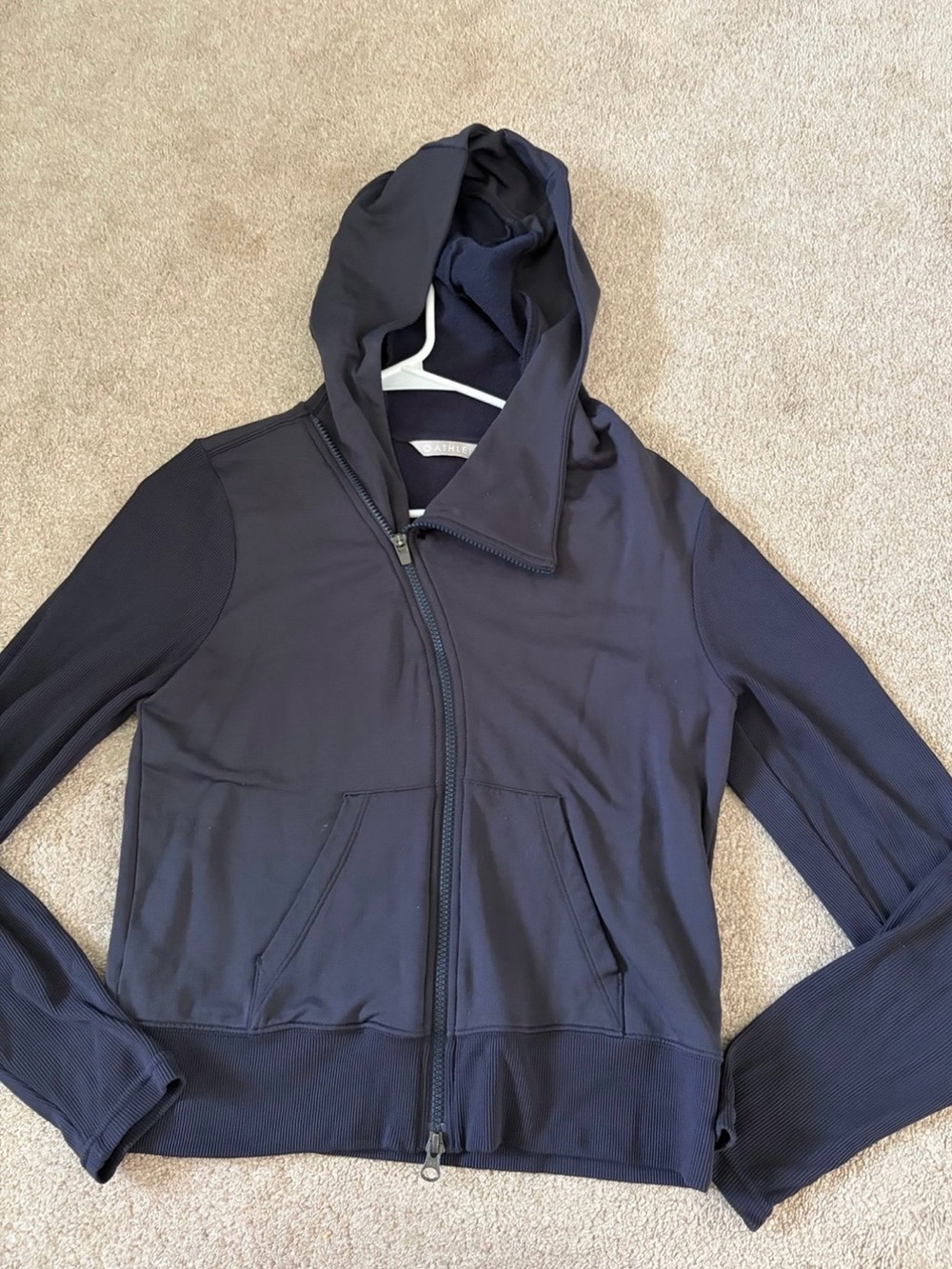 Athleta Malabar Asymmetric Zip Hoodie
Size Small